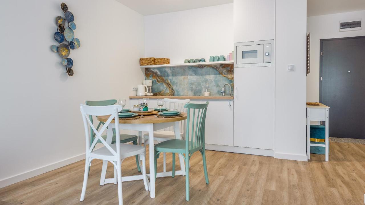 Apartamenty Sun & Snow Sagaris Z Basenem Dziwnów Exterior foto